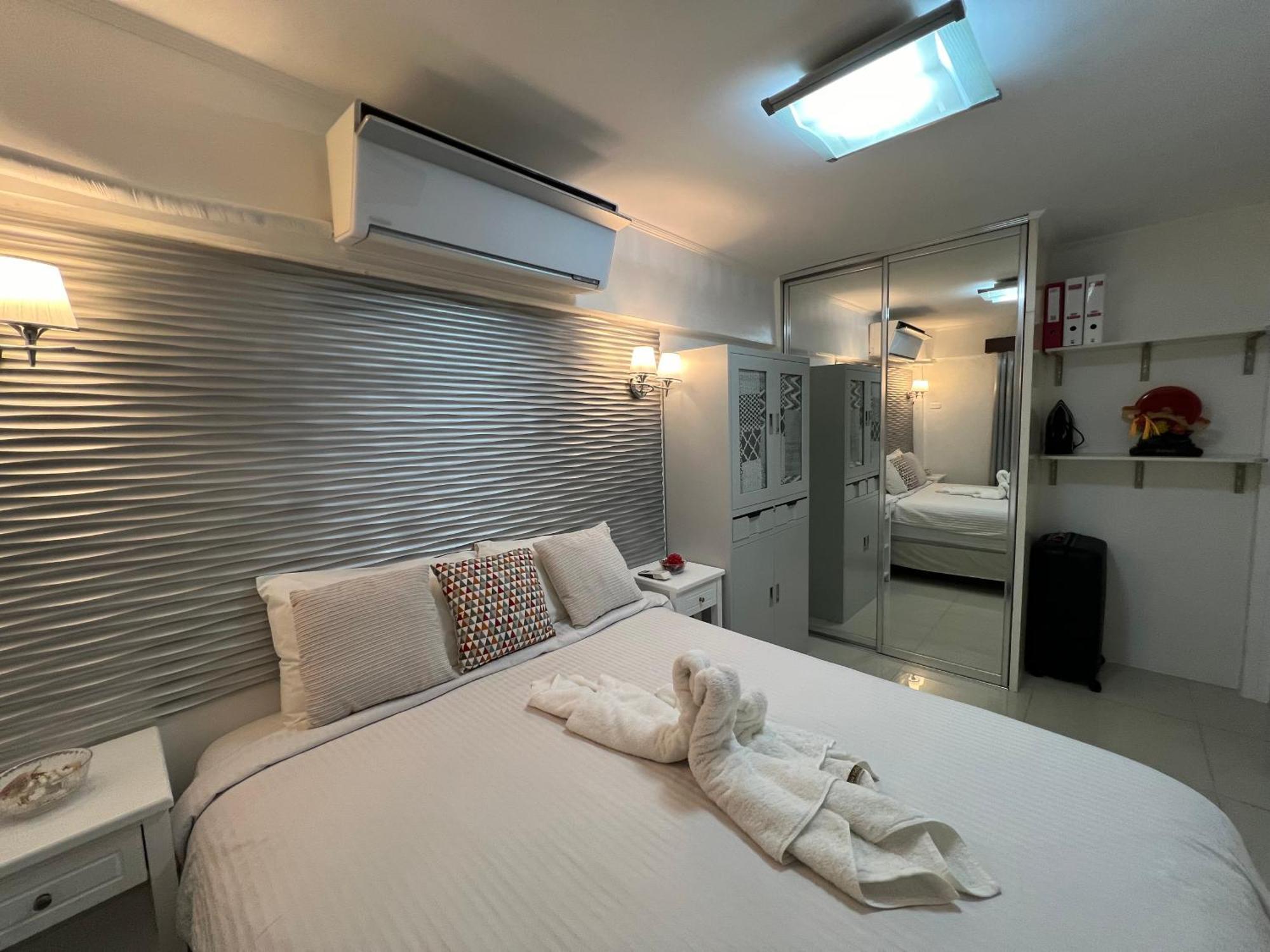 Stunning 2Br Apt, 65 Sq M Netflix At Rosewood Pointe Residences Near Bgc Manila Exterior photo