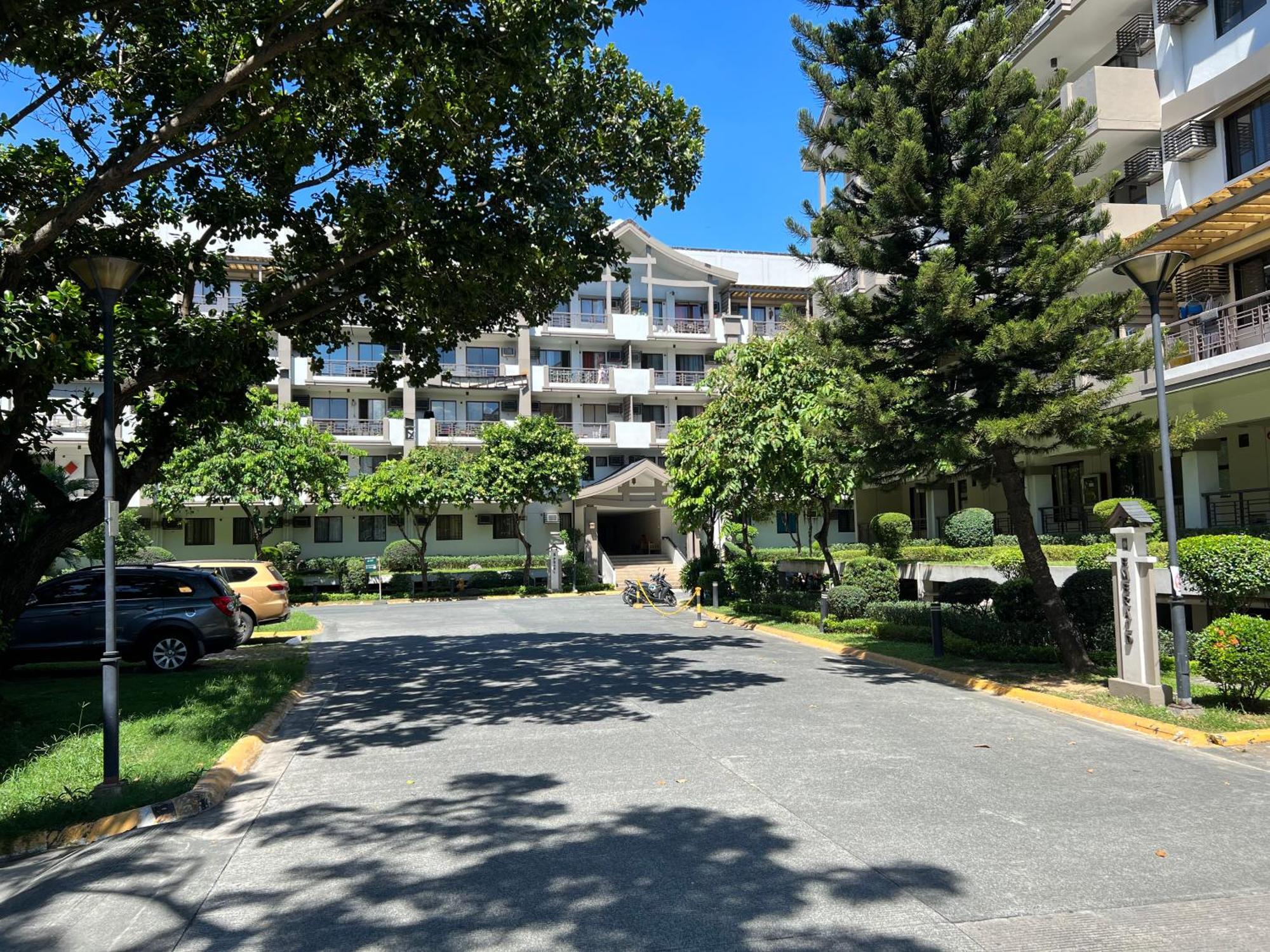 Stunning 2Br Apt, 65 Sq M Netflix At Rosewood Pointe Residences Near Bgc Manila Exterior photo